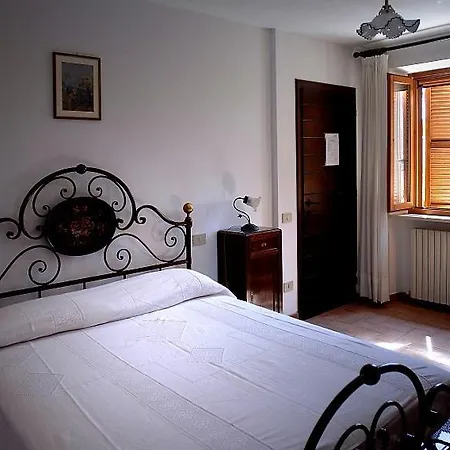 Sleeps 2 Pool Wifi * Montecarotto