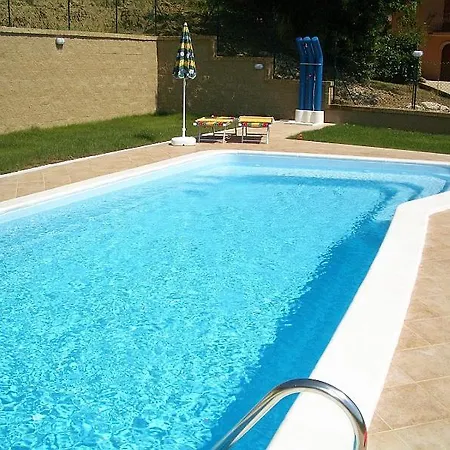 Sleeps 2 Pool Wifi アパート Montecarotto